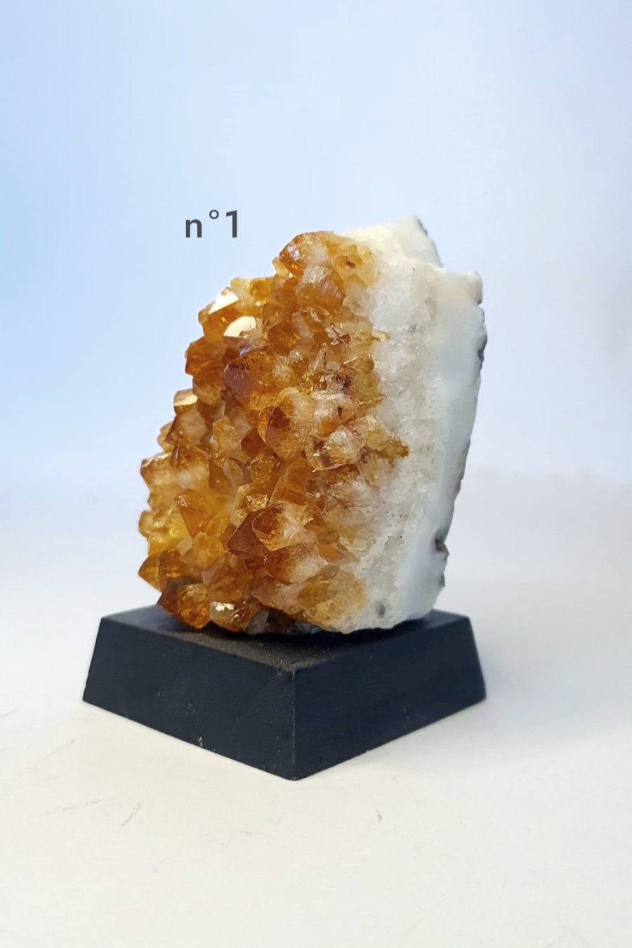 Pierres sur socle - Citrine