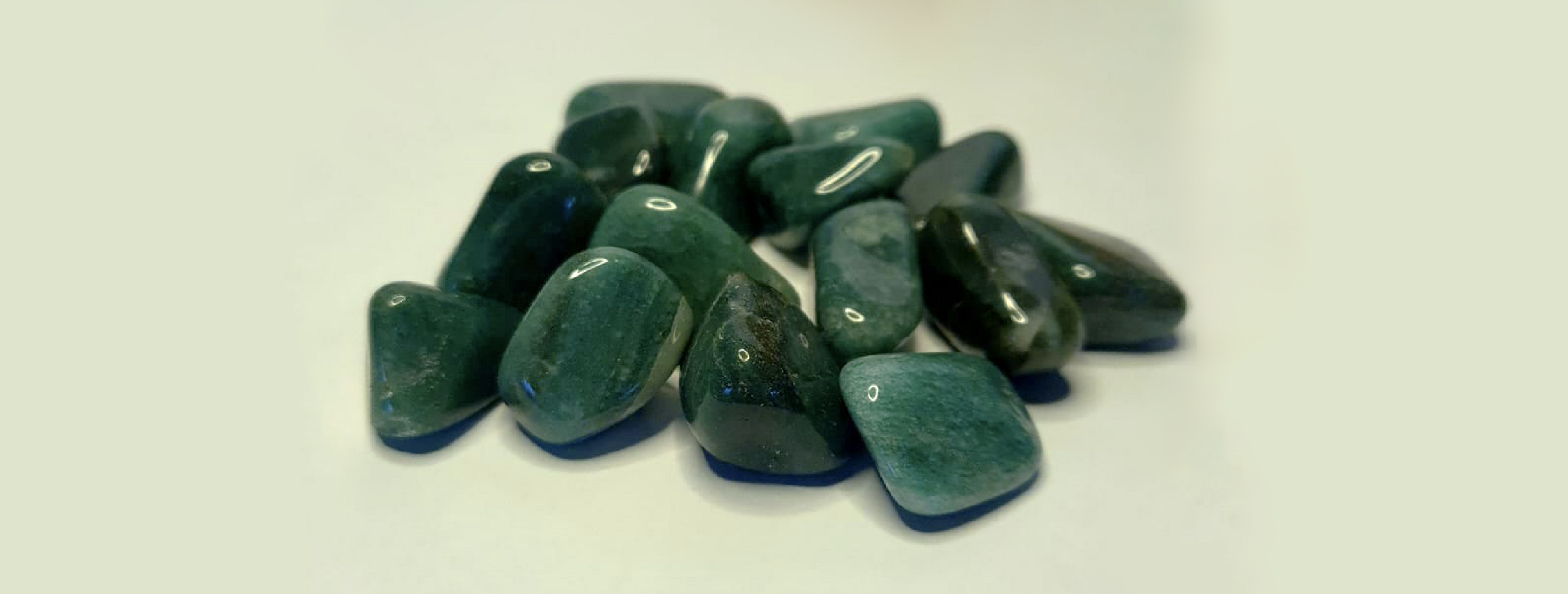 Aventurine Verte : Vertus, Propriétés et Bienfaits de la Pierre