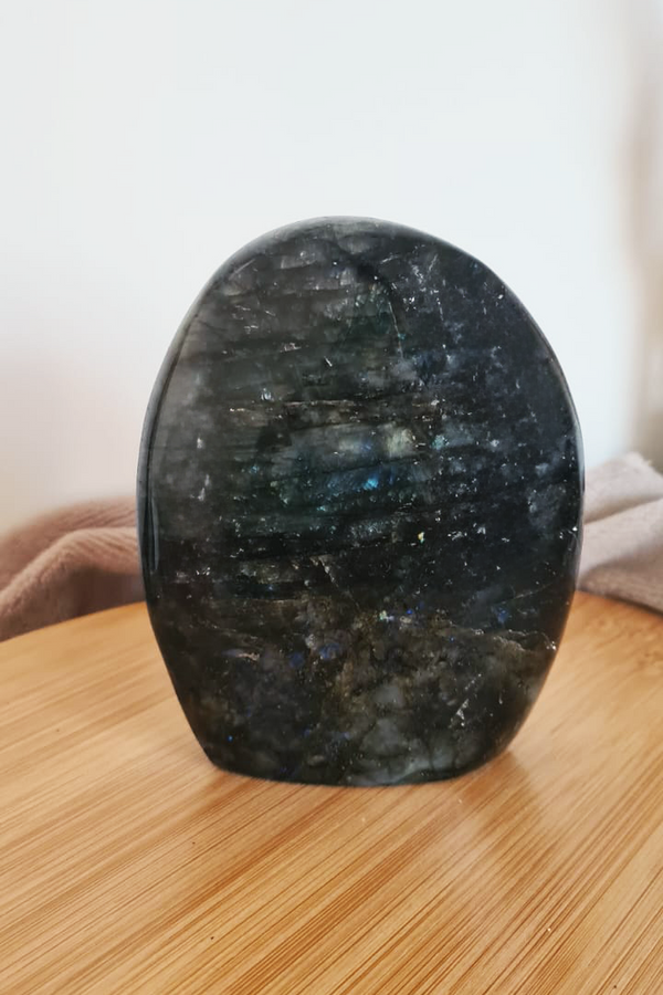 Pierre Polie Labradorite 840g - Pièce Unique