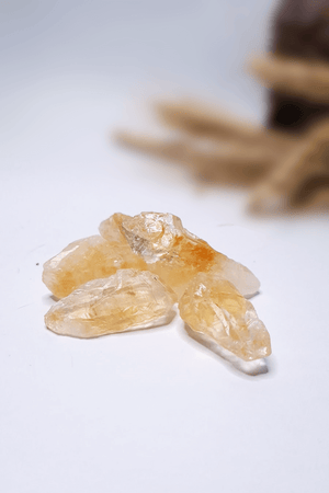 Pierre brute Citrine naturelle qualité extra lithothérapie - Pierre joie abondance et énergie positive jaune doré
